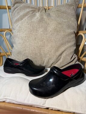Anywear Womens Black Slip Resistant Work Clogs Shoes Size 9 Nursing Chef